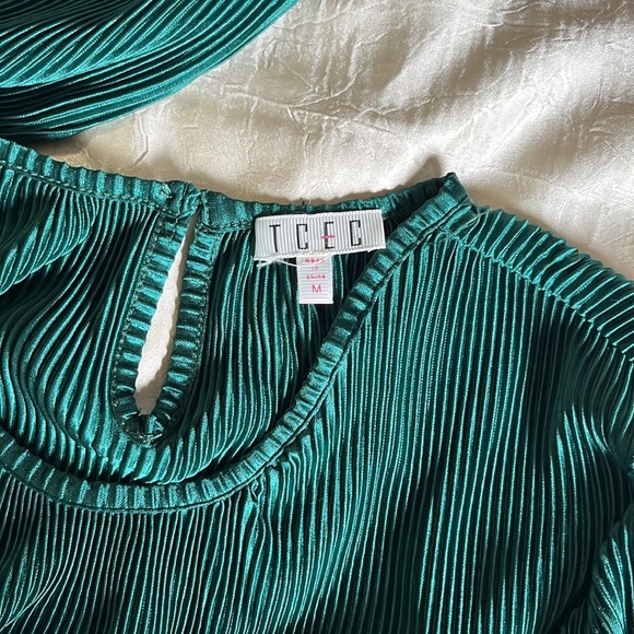 TCEC Green Ribbed Peplum Blouse - Picture 8 of 8